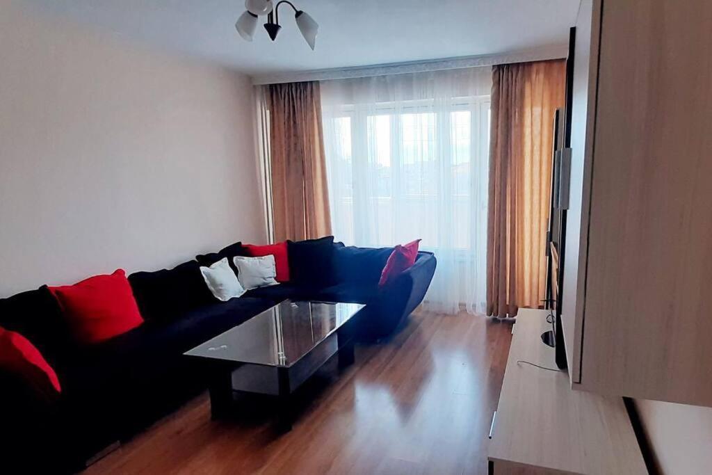 Soc Apartment Close To The Center Burgas Luaran gambar